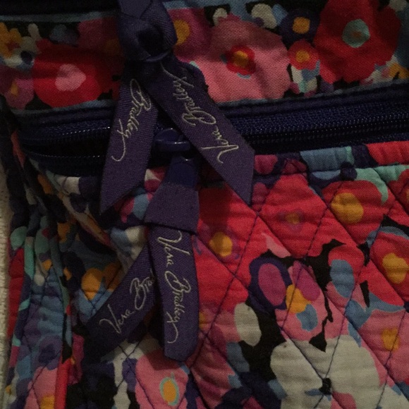 Vera Bradley Cross Body - Picture 3 of 3